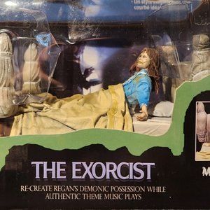 Neca exorcist figurine